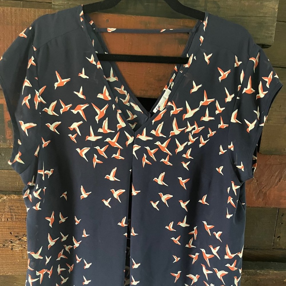 DR2 Navy, Coral & White Flying Bird Blouse